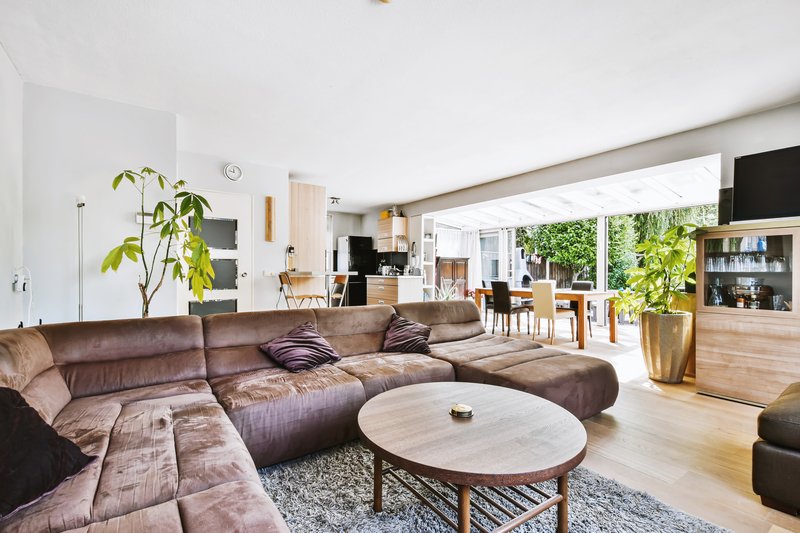 sala de estar amplia